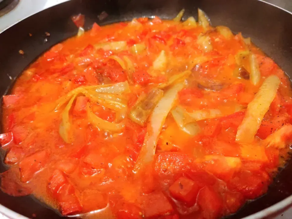 Tomato and paper Macedonian food|Buvljak onlineさん