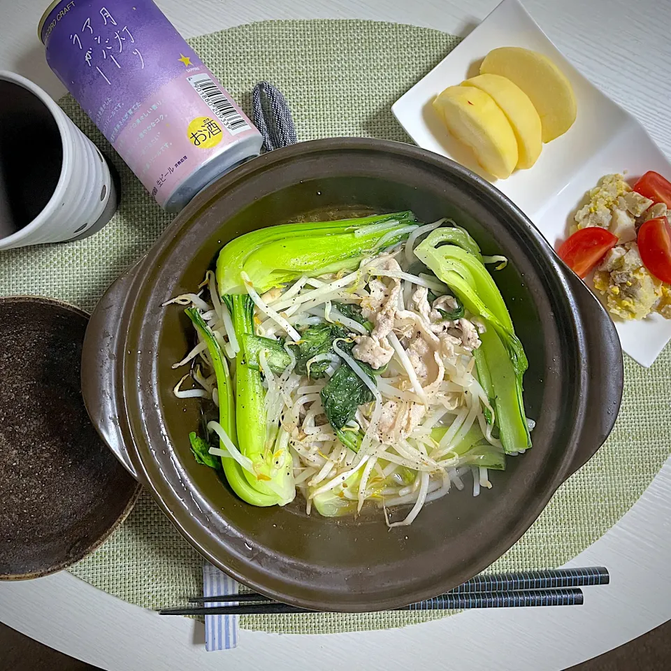 10/29晩ご飯：豚ともやしの無限ごま油鍋|ななみんさん