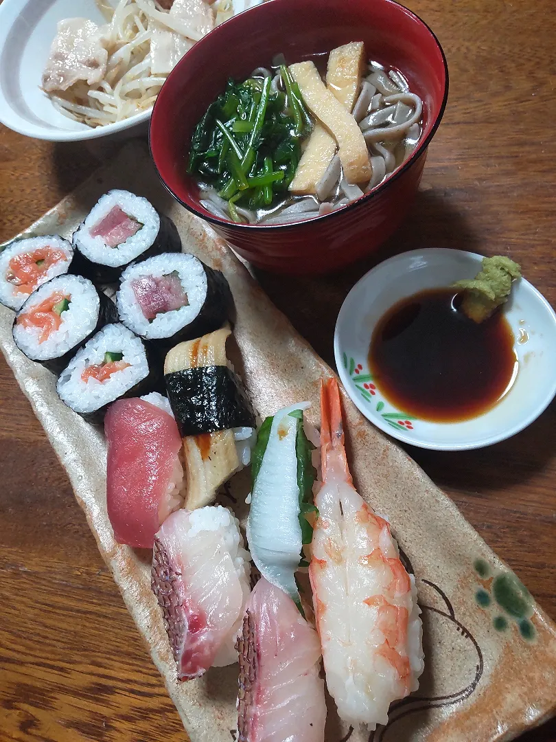 お鮨🐟️
お蕎麦
豚もやし|たつかばさん