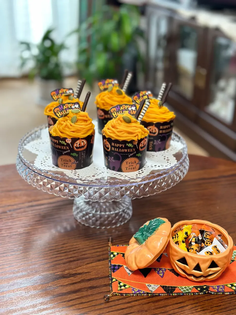 Snapdishの料理写真:Halloween cupcake🎃🦇🕸|T’s lanaiさん