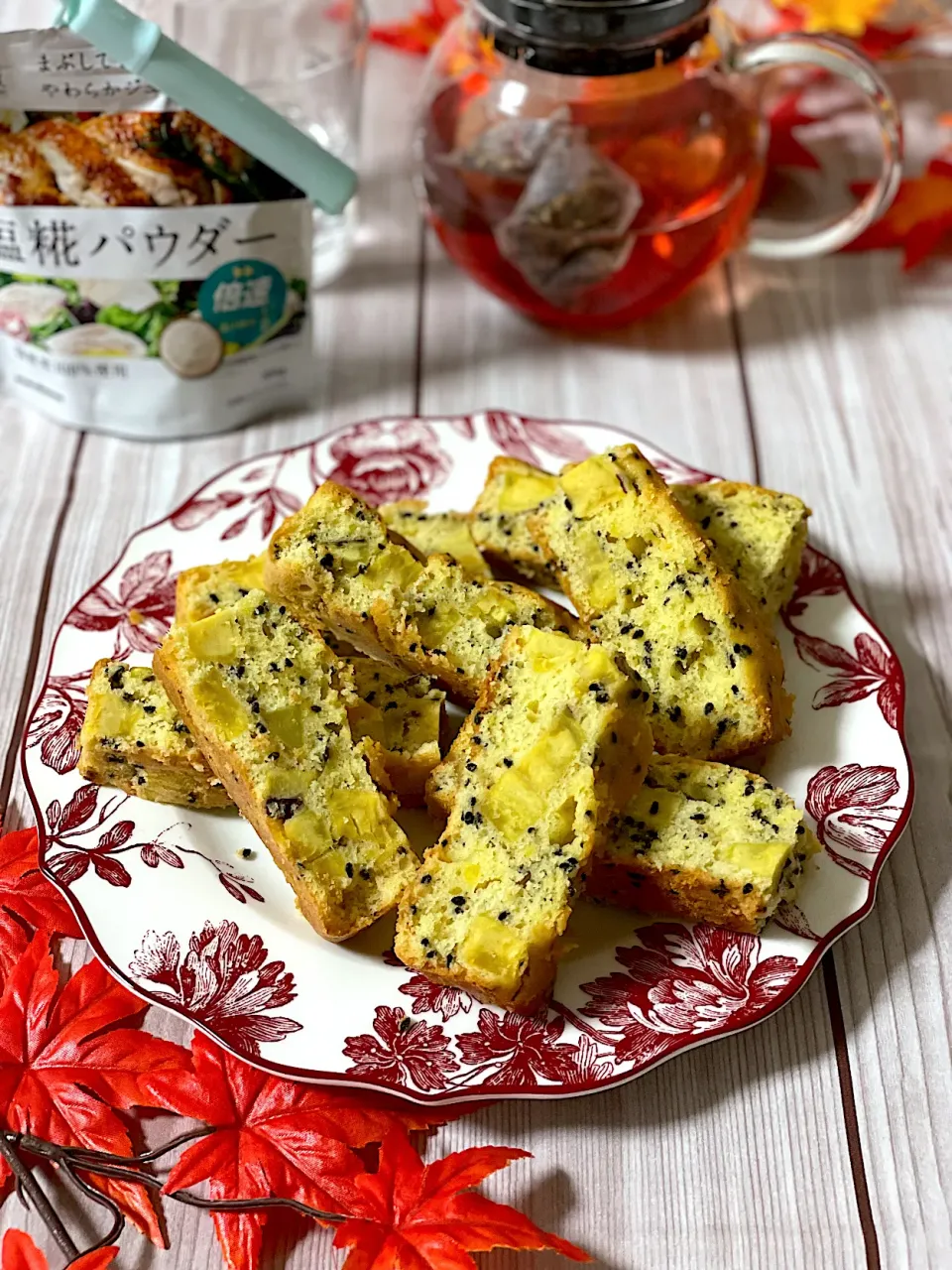 とんちんさんの料理 さつま芋と胡麻のパウンドケーキ🍠 めちゃうま❣️隠し味に塩糀パウダー|いっちゃんさん