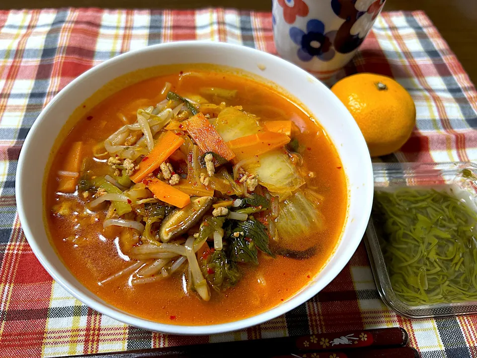 豚ひき肉と野菜のキムチスープ|Emiさん