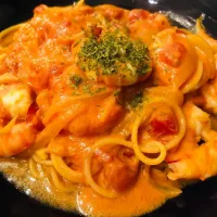 Snapdishの料理写真:エビのトマトクリームパスタ|floranさん