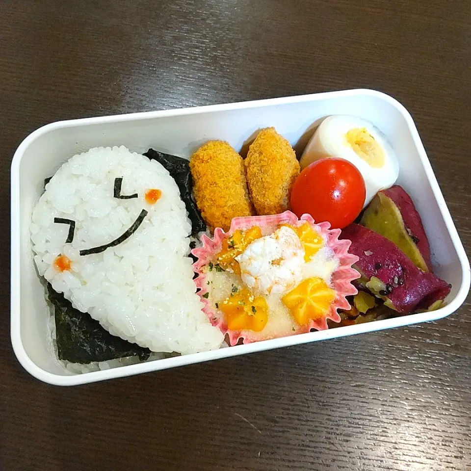 Snapdishの料理写真:おばけおにぎり弁当🍱|Rieさん