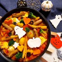 リコピンたっぷりトマト鍋ハロウィン風