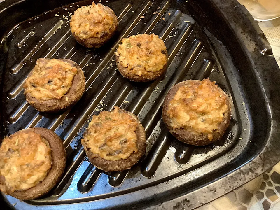 椎茸焼き🍄『鯖の水煮缶使用』😋|アライさんさん