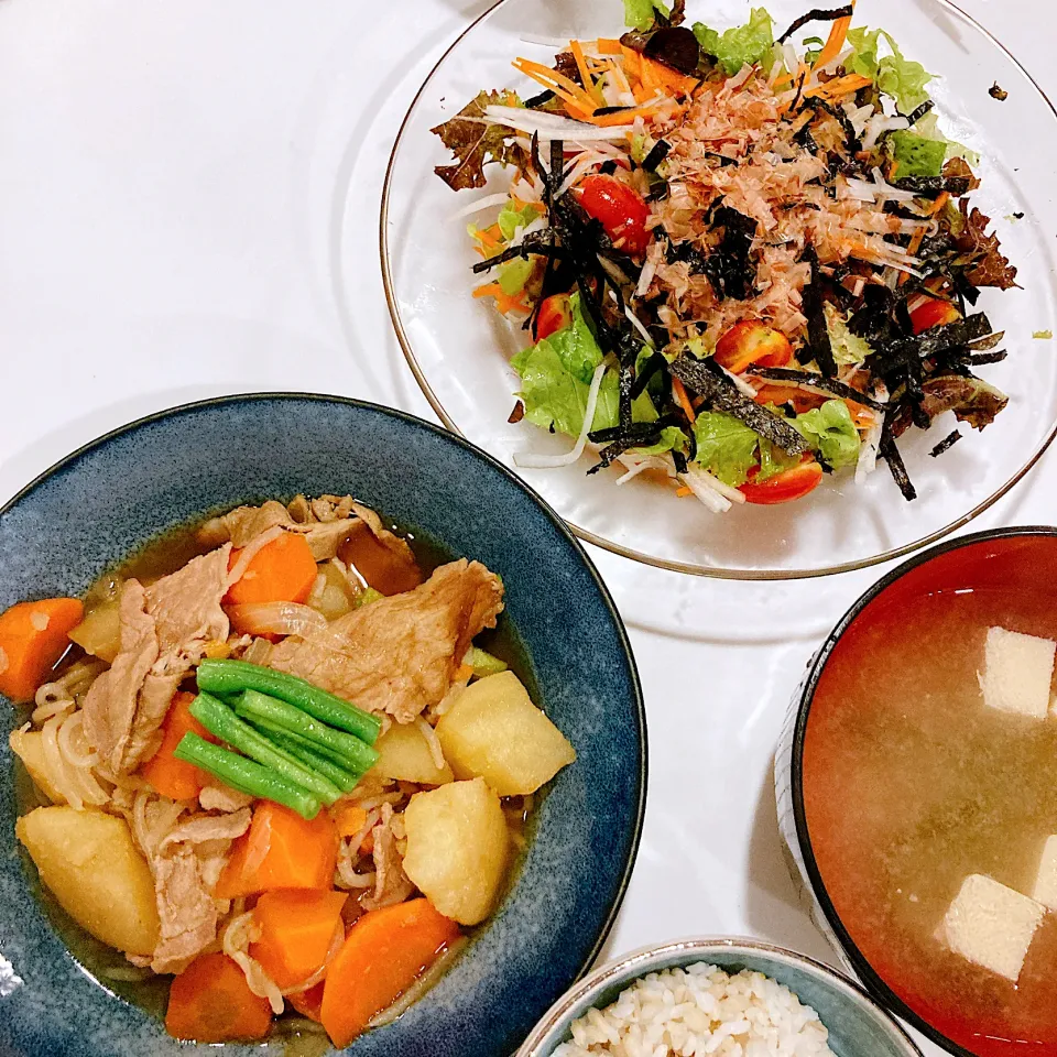 肉じゃがと大根サラダ🥗|かめぱんさん