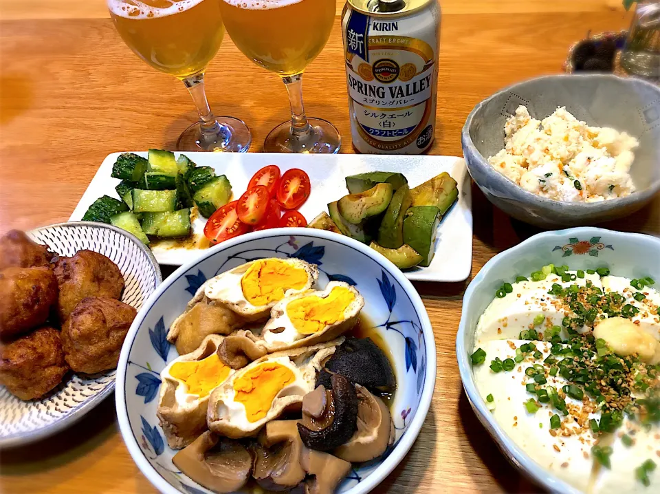 お袋煮&原木椎茸煮　アボカドのニンニク醤油漬け　おぼろ豆腐　おから酢　etc|じゅんさんさん