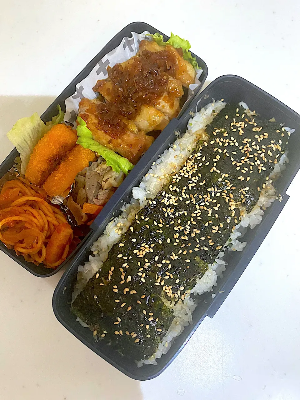 今日のお弁当🍱チキンソテー&のり弁|Chikaーーさん