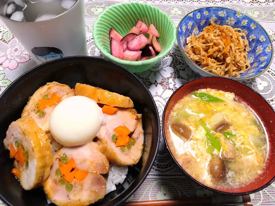 からあがビールさんの鶏チャーシューで丼ぶり|秀美«シュウビ»さん