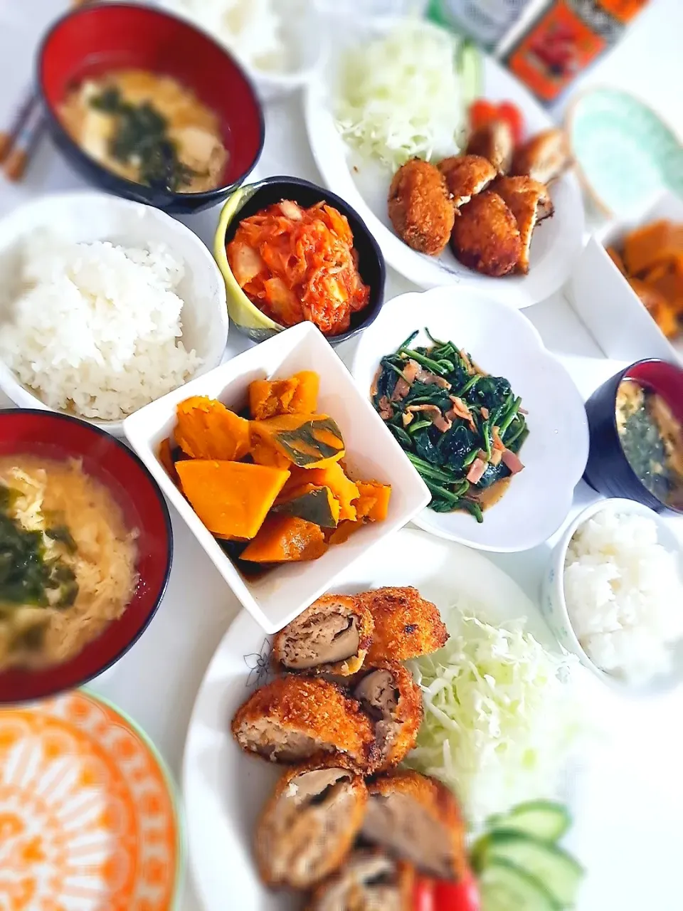 夕食(,,>᎑<,,)
しいたけ肉詰めフライ&サラダ🥗
かぼちゃの煮物
ほうれん草とベーコンのバターソテー
キムチ
おみそ汁(豆腐、卵、しらす、海苔フレーク)|プリン☆さん