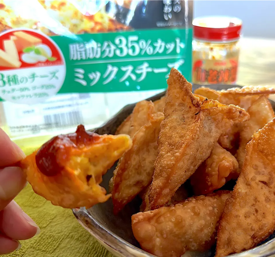 ピリとろ料理フェスティバル🎵海老辣醤とミックスチーズで揚げ餃子、サモサ風！|くまちゃんさん