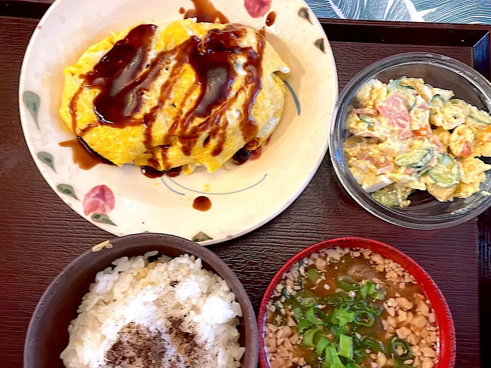 オムソバ定食だ|アキリムさん