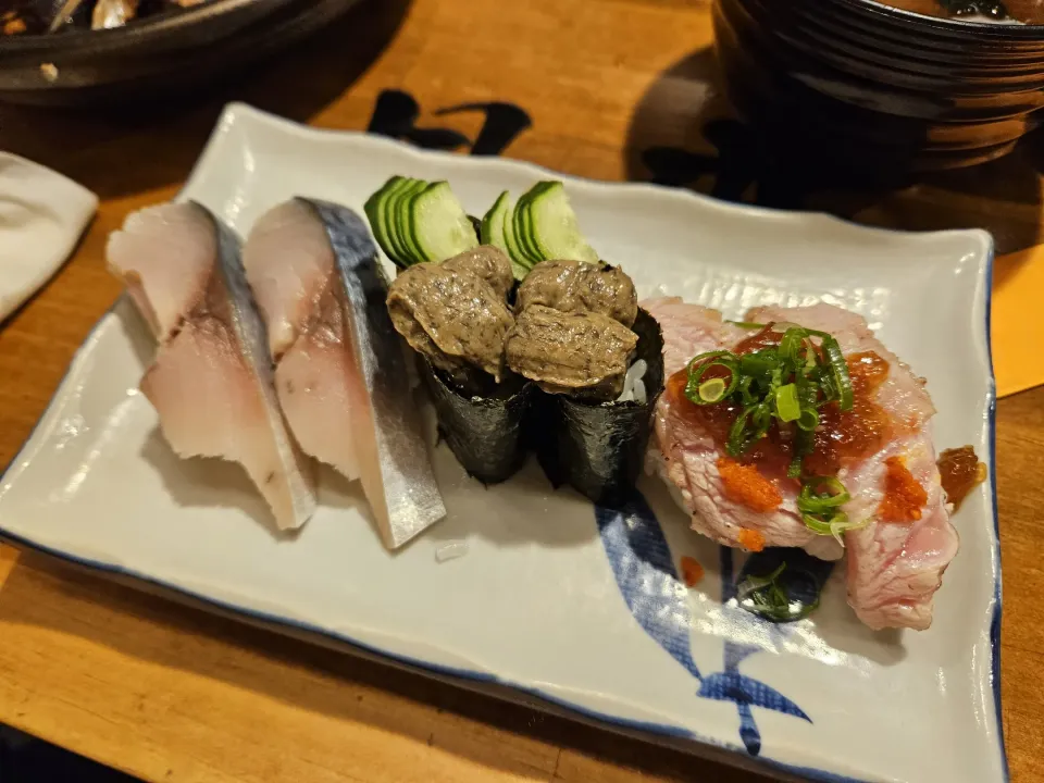 〆鯖、カニ味噌、鮪脳天|まごいちさん