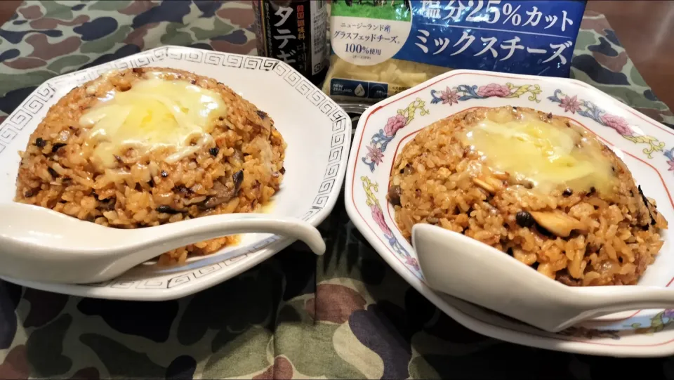 Snapdishの料理写真:タテギと塩分２５％カットミックスチーズで炒飯|みよぱさん