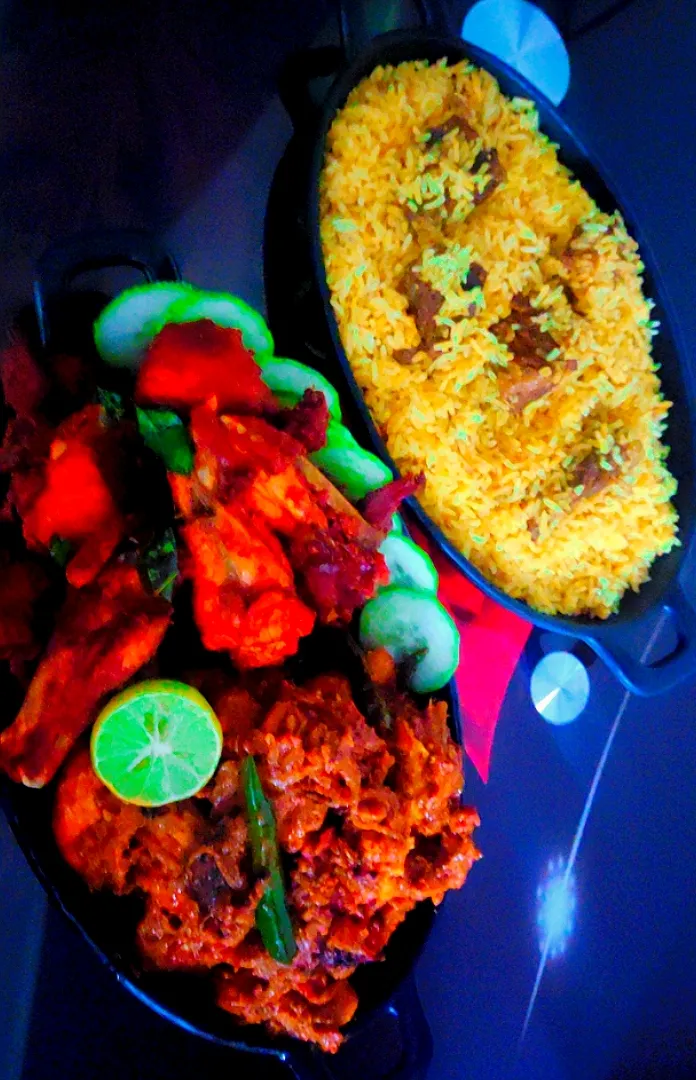 Beef Biryani with Chicken Kabab & Chicken Roast|Gulfi Khanさん