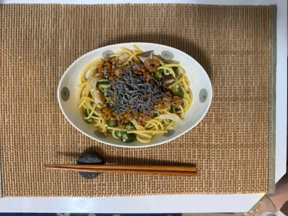 納豆塩昆布パスタ|料理人さん