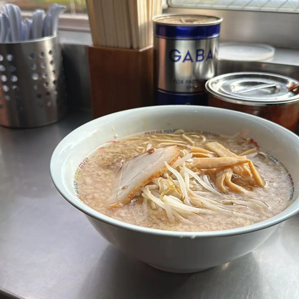 Snapdishの料理写真:ラーメン|Hajime Sakaiさん