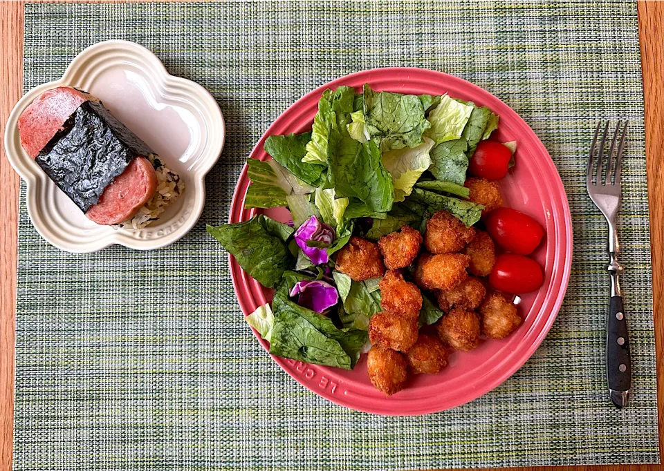 休日ブランチ　新米で辛子高菜のスパムおにぎり&コストコのブンブンシュリンプサラダ🥗|BUBUさん