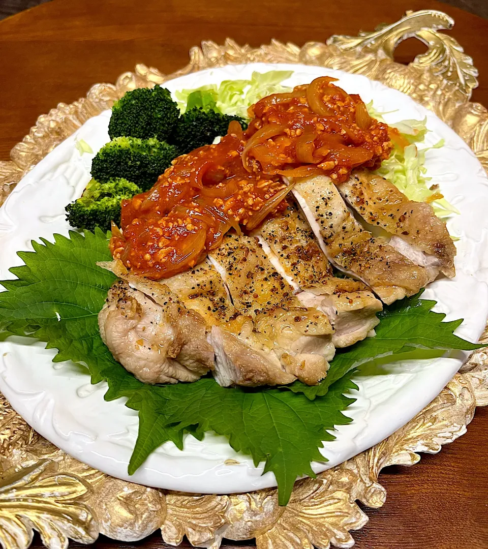 Snapdishの料理写真:鶏もも肉🥫大豆ミート万能ソーストマトソース🍅|henryさん