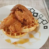 Chicken and waffles 😁|Zaakirah Hattasさん