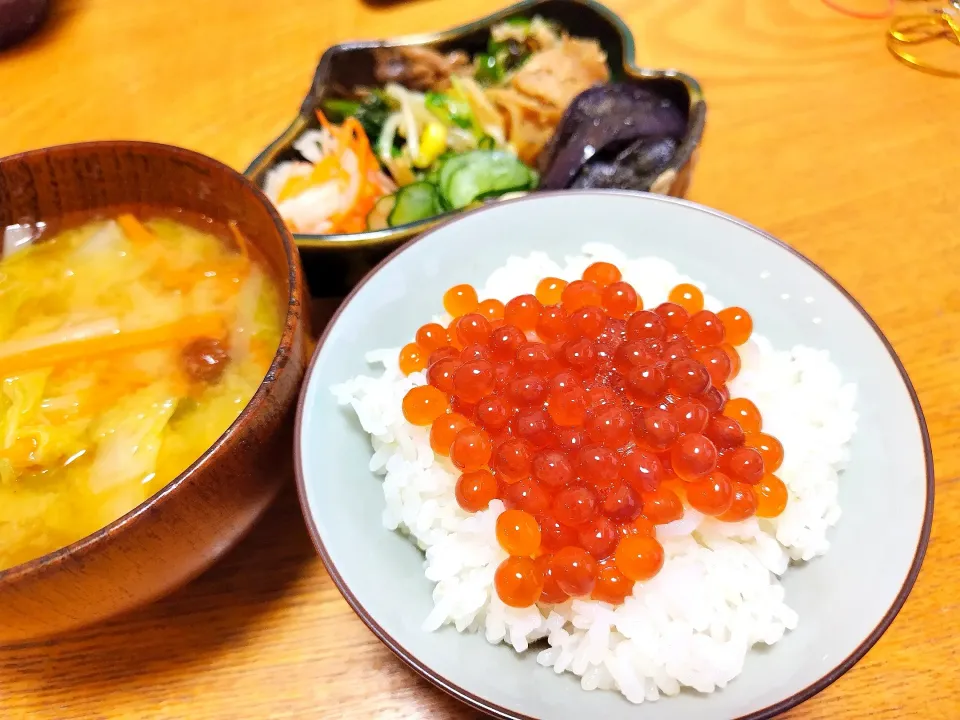 月曜日の朝は高級玉子かけご飯🐣|ぽんしきさん