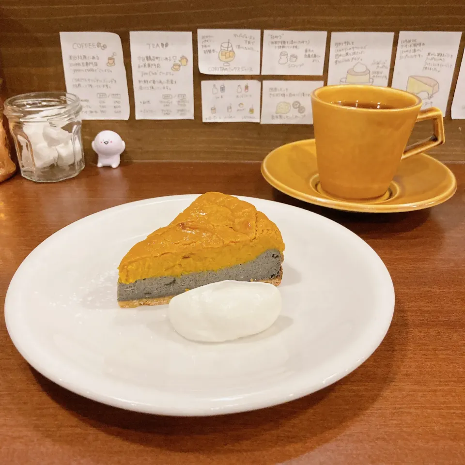 Snapdishの料理写真:黒ゴマかぼちゃのチーズケーキ|ちゃみこさん