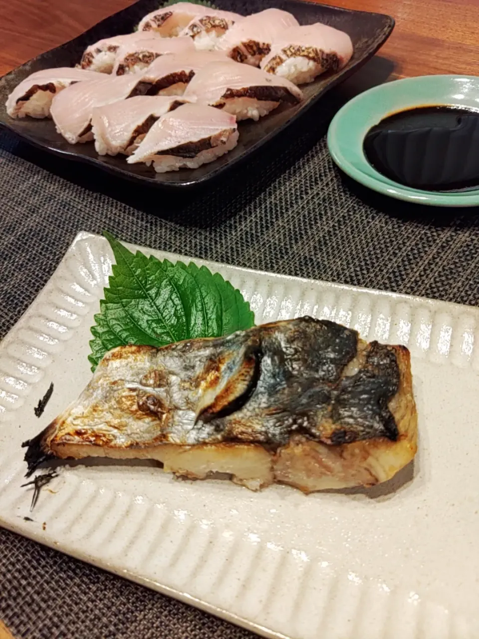 サワラの塩焼きと握り|ひろしさん