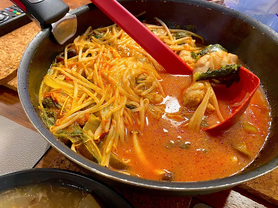 トマトチキンチーズ鍋|トトが作るご飯さん