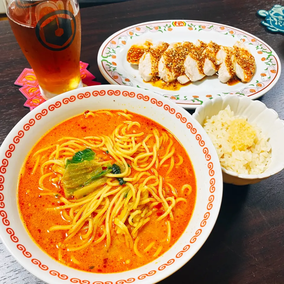 日清のチンするだけの坦々麺🍜|ゆんこさん