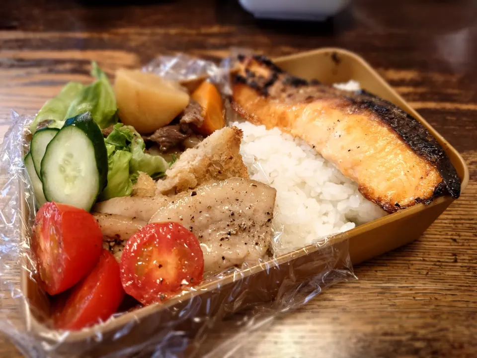 鮭弁当(*^^*)|しーPaPaさん