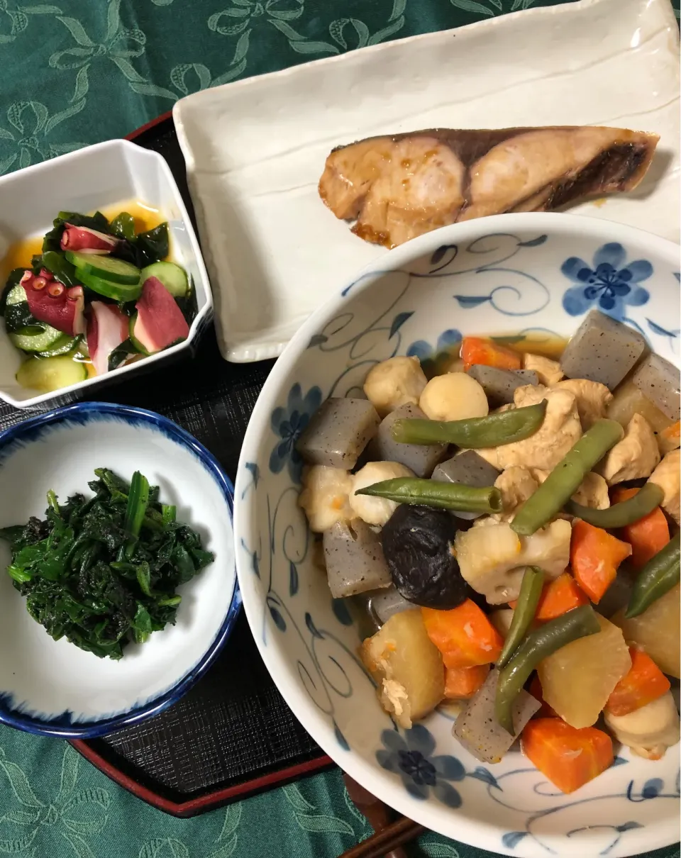 Snapdishの料理写真:筑前煮、ぶりの照り焼き他|のりこカルチャーサロンさん