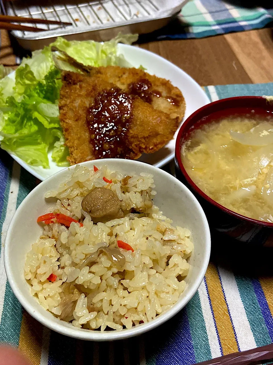 お夕飯。きのこと鶏肉で炊き込みご飯|renharuruさん