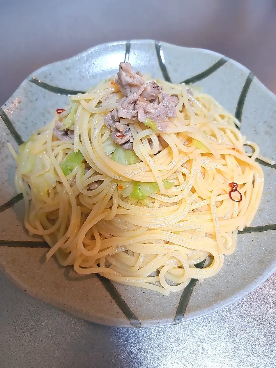 キャベツと豚肉のペペロンチーノ🍝|Riapple🍎さん