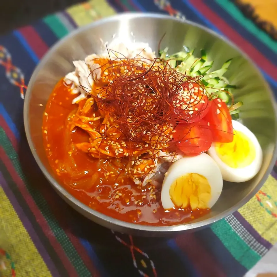 白滝でビビン麺( ˙▿˙　)健康診断嫌すぎ|まぁさん