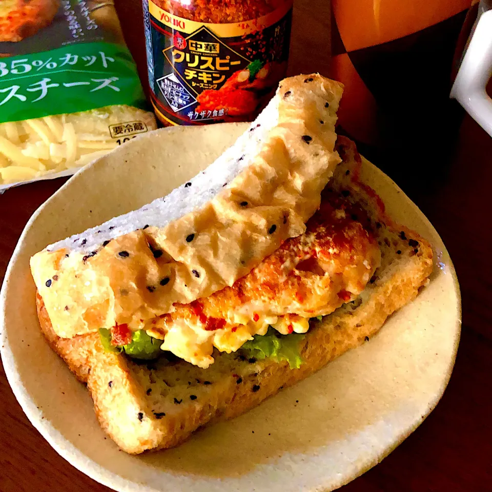 Snapdishの料理写真:ピリとろカツサンド♪|せらぴんさん