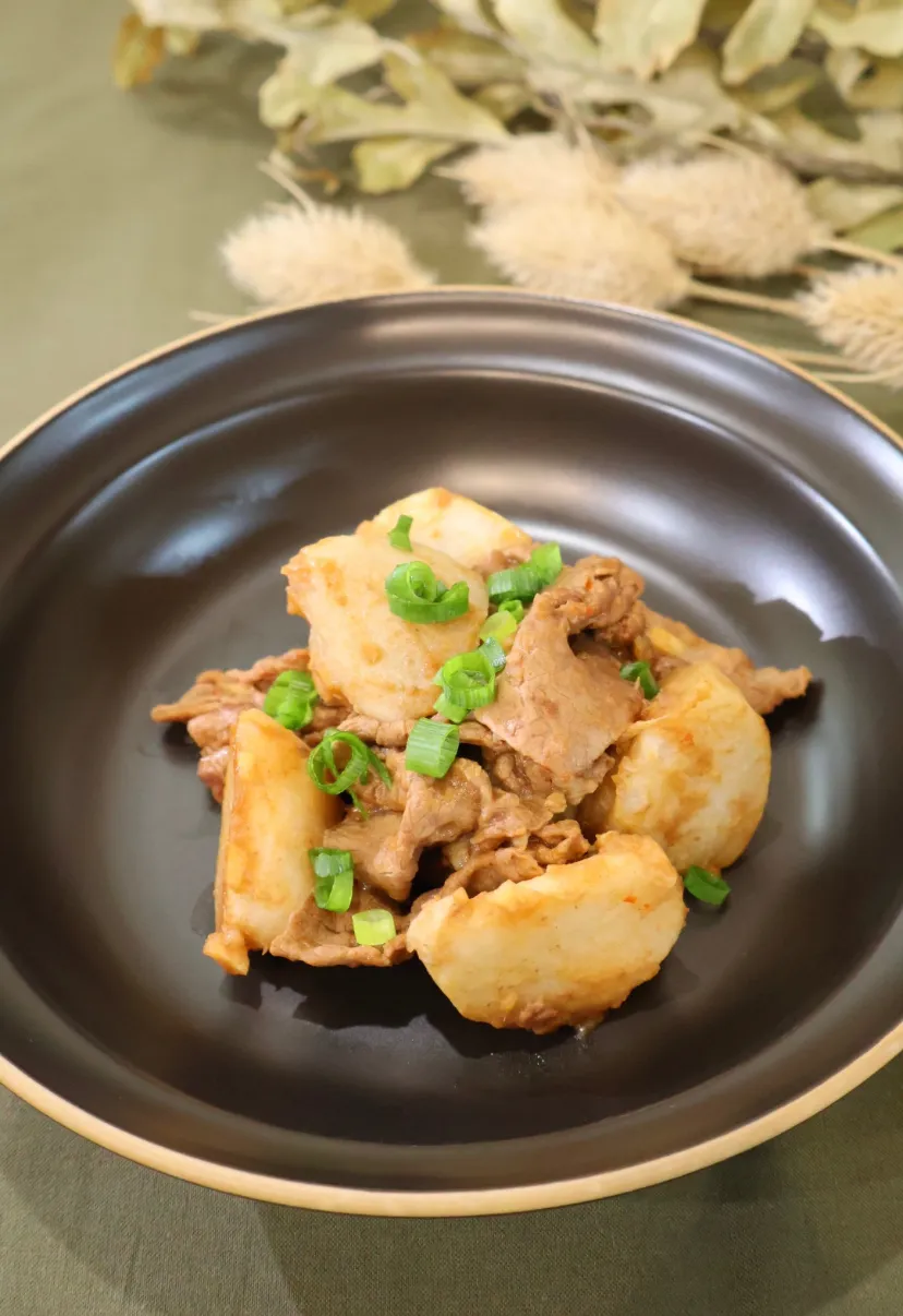 牛肉と里芋のオイスターソース炒め|めいめいさん