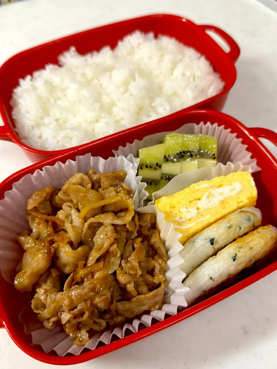 旦那さん弁当。生姜たっぷり焼き肉弁当。|ゆーこ。さん