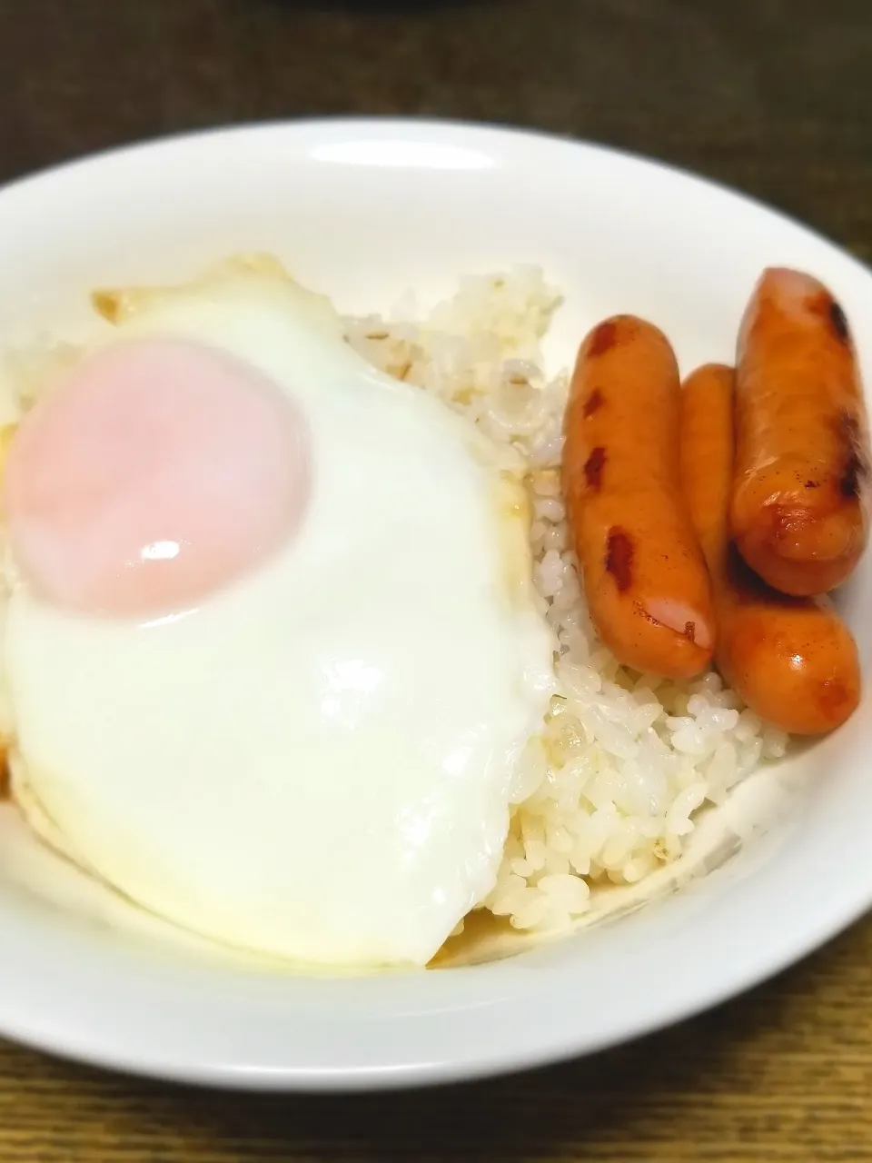 パパ作👨息子用ウインナーエッグ丼|ぱんだのままんさん