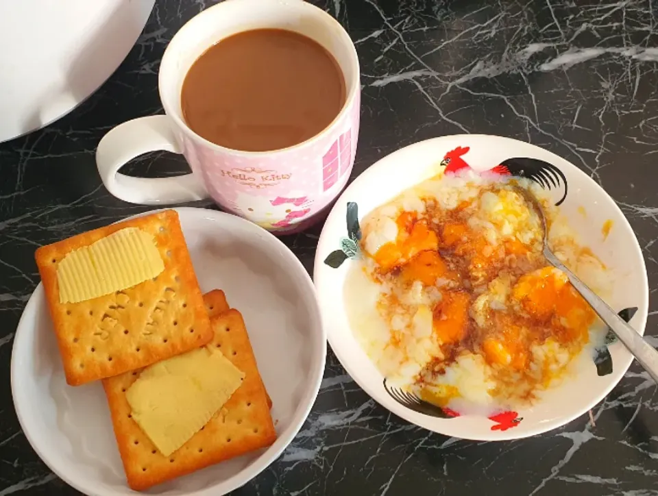 Snapdishの料理写真:my delicious coffee butter crackers eggs breakfast 😋😍🤭|🌷lynnlicious🌷さん