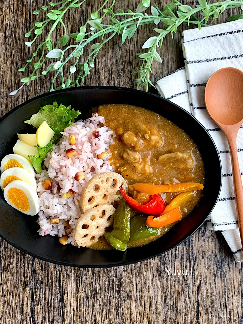 紫とうもろこしご飯のチキンカレー|ゆーこどんさん