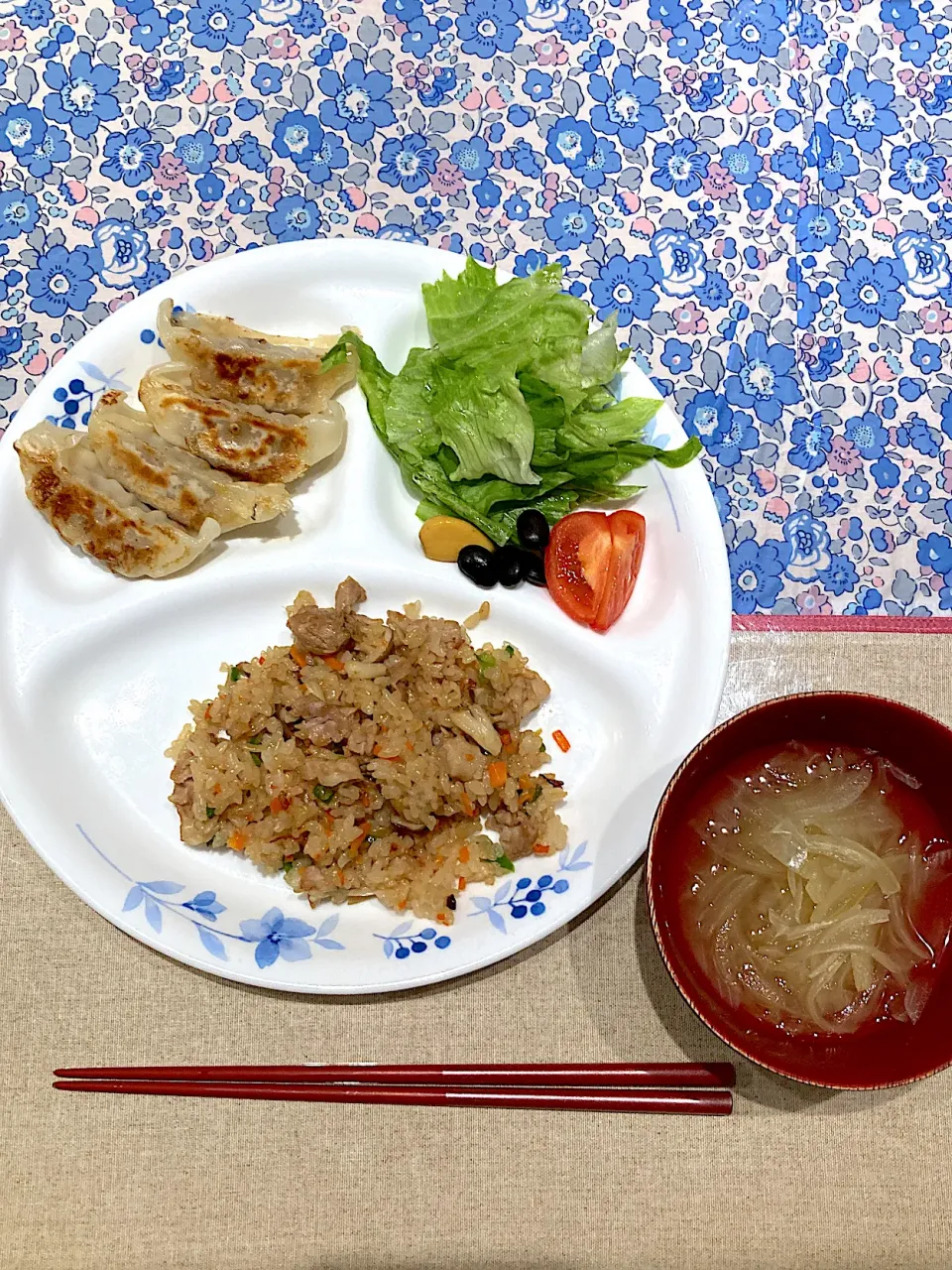 炒飯　餃子　玉ねぎスープ|おしゃべり献立さん