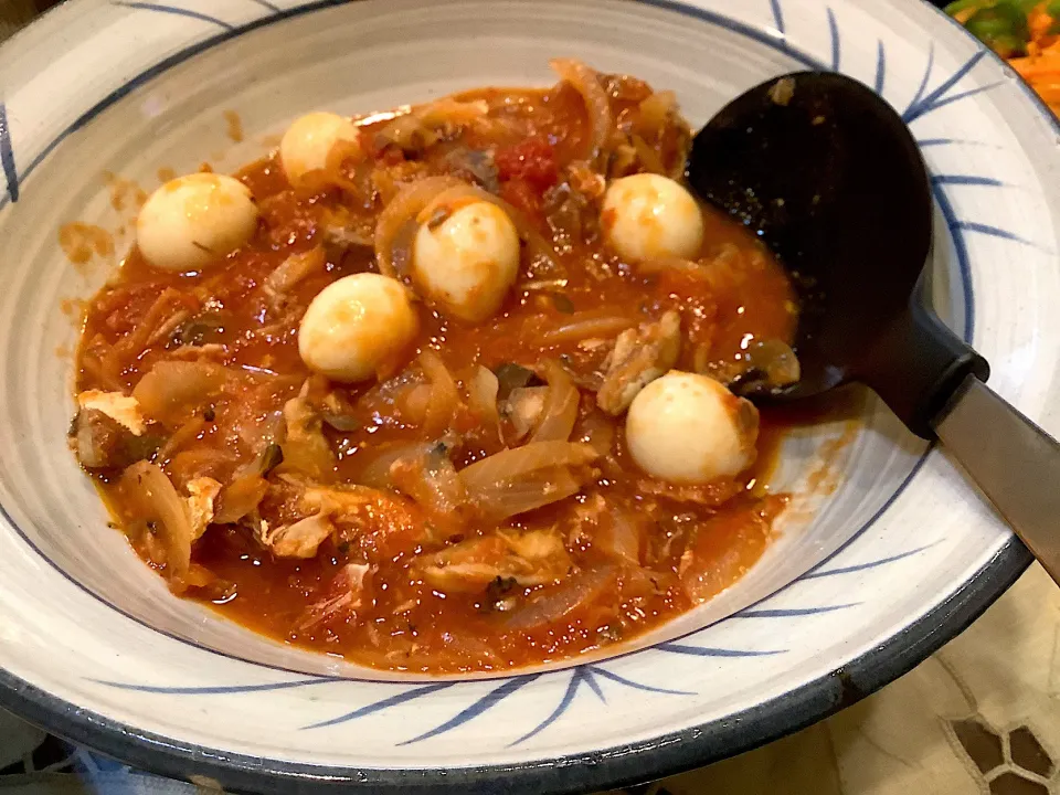 トマトとサバ缶煮アゲイン😋|アライさんさん