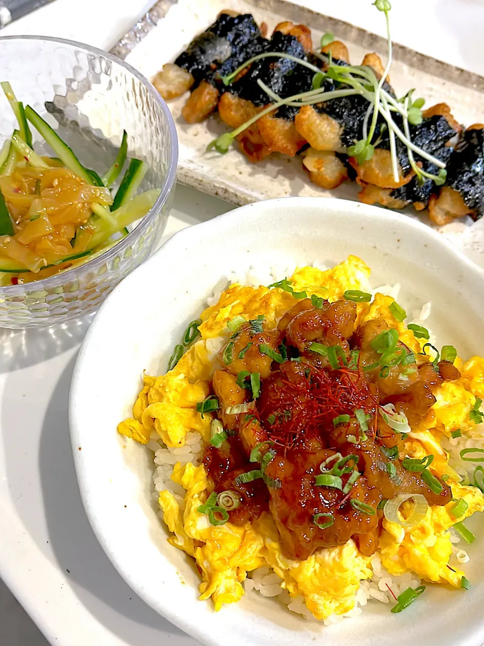 てりたまチキン丼　　　　　　　　　　　　　　　　　長芋の磯辺揚げ　　　　　　　　　　　　　　　　　　　　中華クラゲサラダ|KANさん