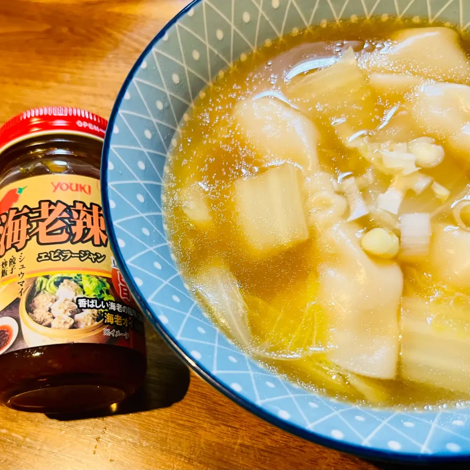 スープ餃子🥟　白湯醤油　海老辣醤|アッコちゃん✨さん