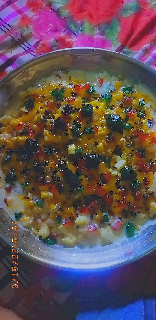 Snapdishの料理写真:mixed fruit cream chaat|Malik Raza Maqboolさん