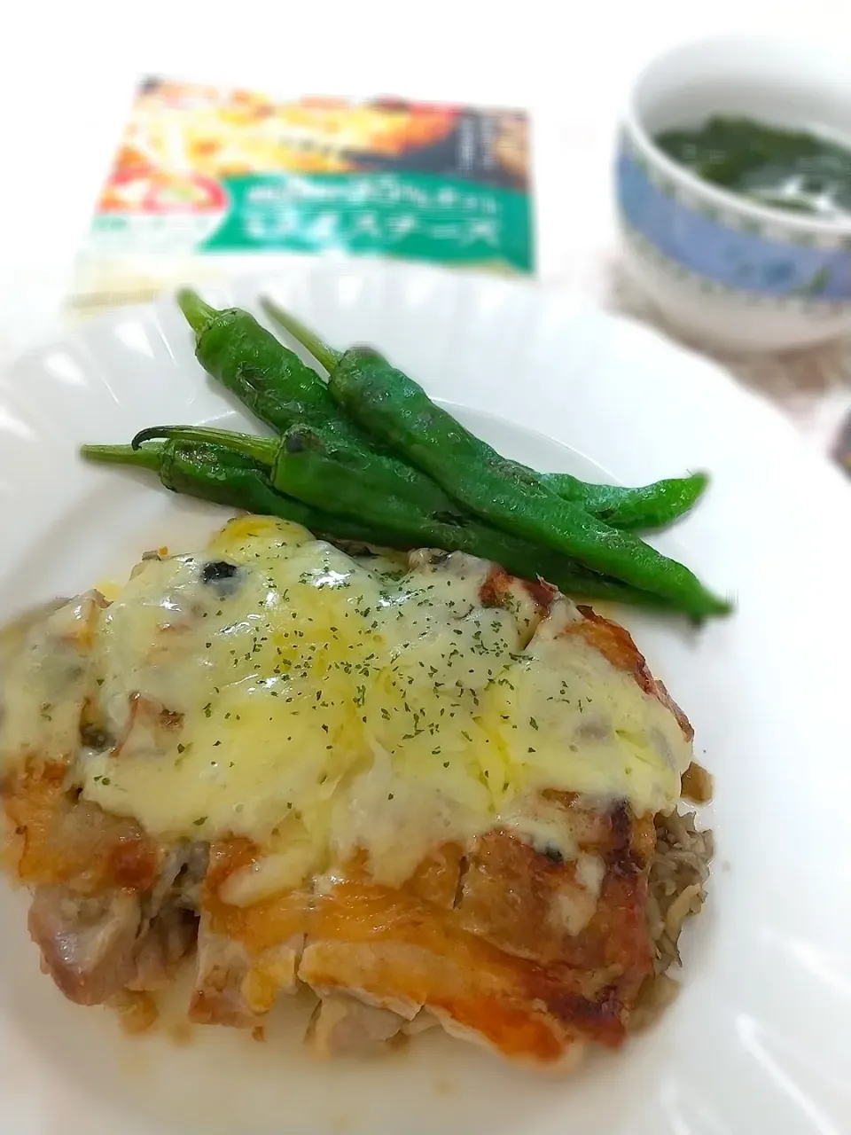 ☆今日の晩ごはん☆  鶏もも肉のきのこペースト詰め|hamamaさん