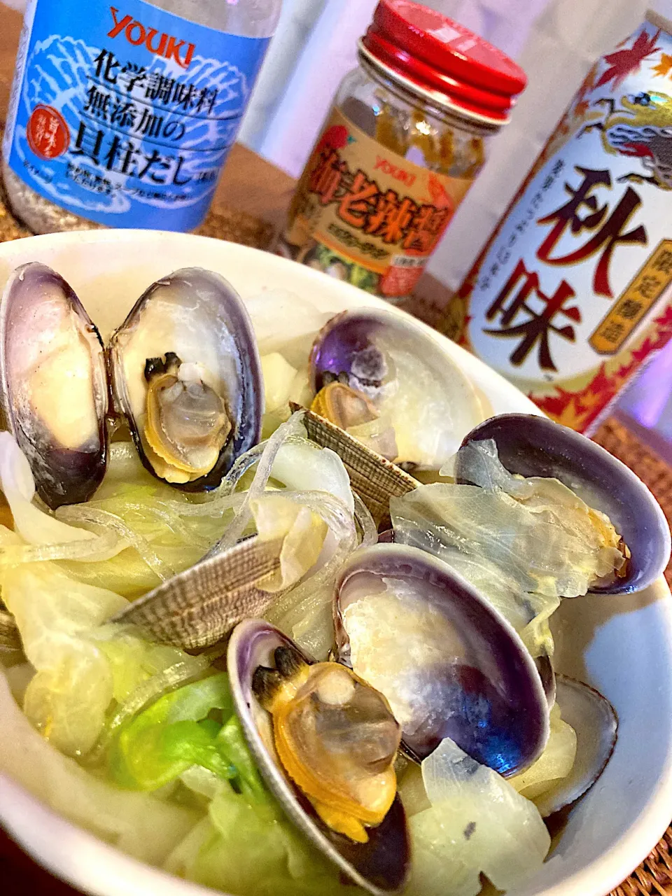 アサリとキャベツと春雨のピリ辛酒蒸し😋🍻💕✨|アイさん