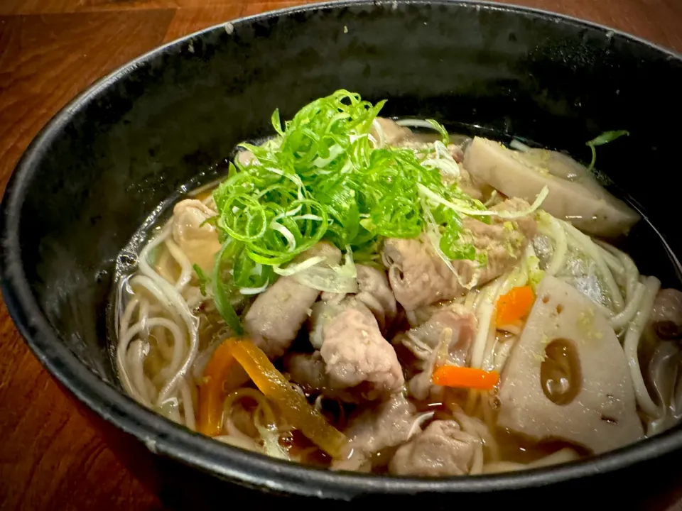 鳴門のレンコンと豚モツの煮込温めん|半田手延べそうめんの店 阿波や壱兆さん