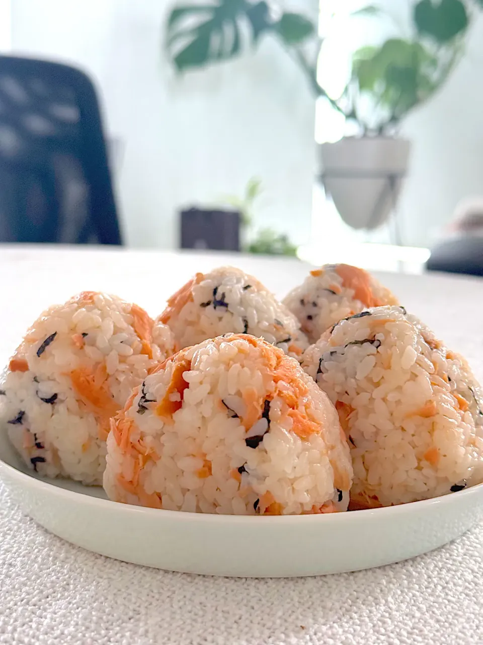 鮭おにぎり🍙|女神さん